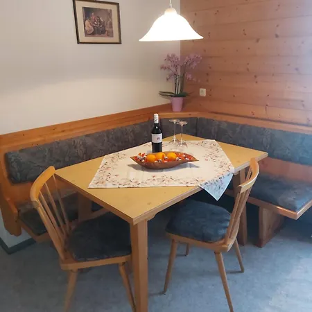 Kirchner Apartment *